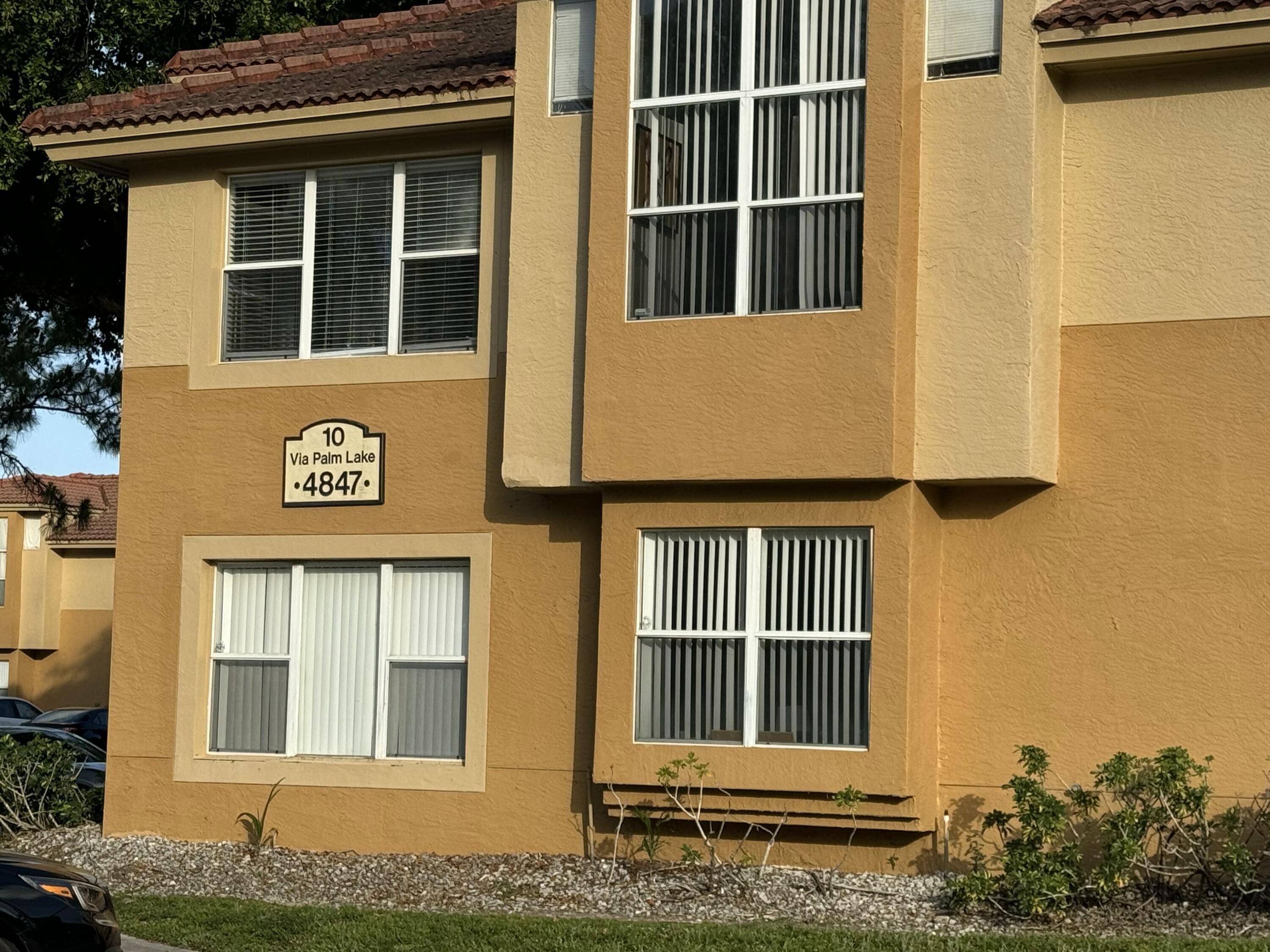 West Palm Beach, FL 33417,4847 Via Palm Lk 1011