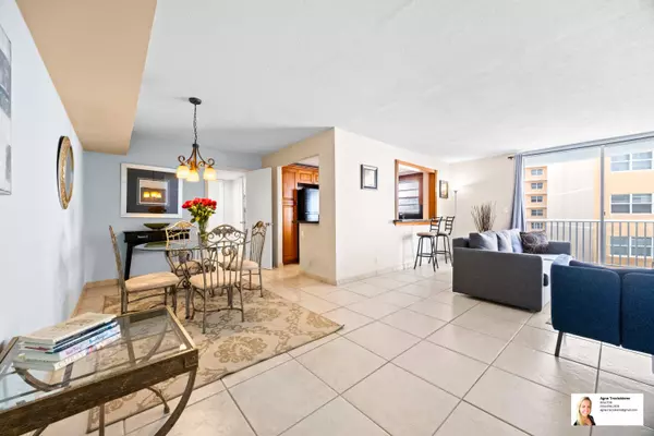 Hallandale Beach, FL 33009,137 Golden Isles DR 501