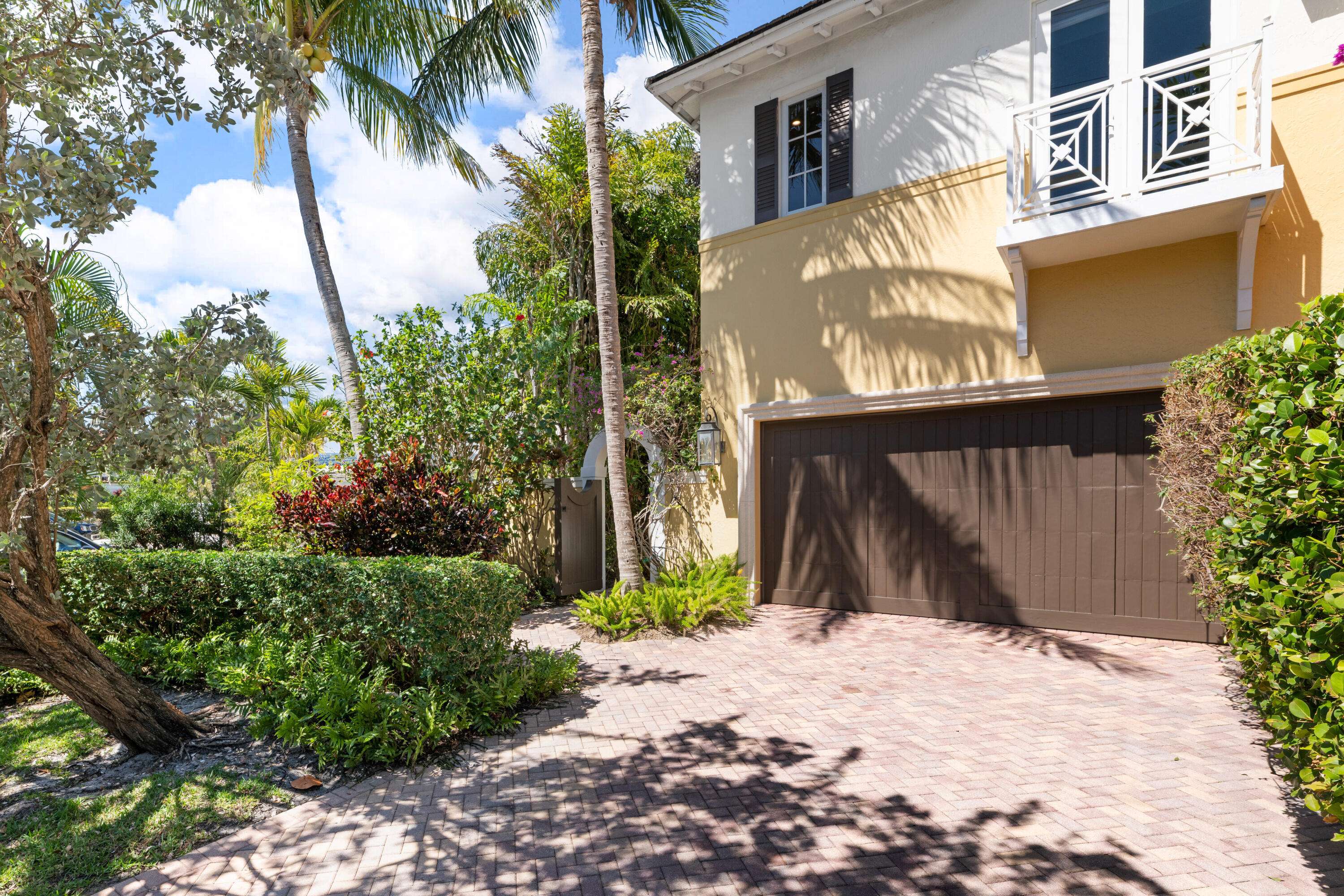 Delray Beach, FL 33483,116 Venetian DR