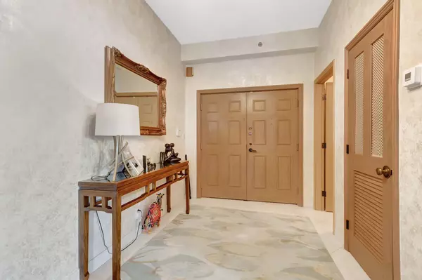 Boca Raton, FL 33433,7235 Promenade DR 802 J