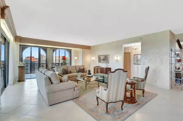 Boca Raton, FL 33433,7235 Promenade DR 802 J