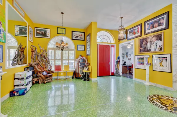 West Palm Beach, FL 33409,2725 Seneca CIR