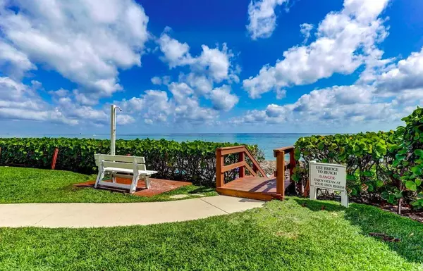 Singer Island, FL 33404,4200 N Ocean DR 1-905