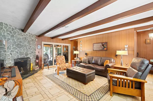 Palm Springs, FL 33406,4284 Forest LN