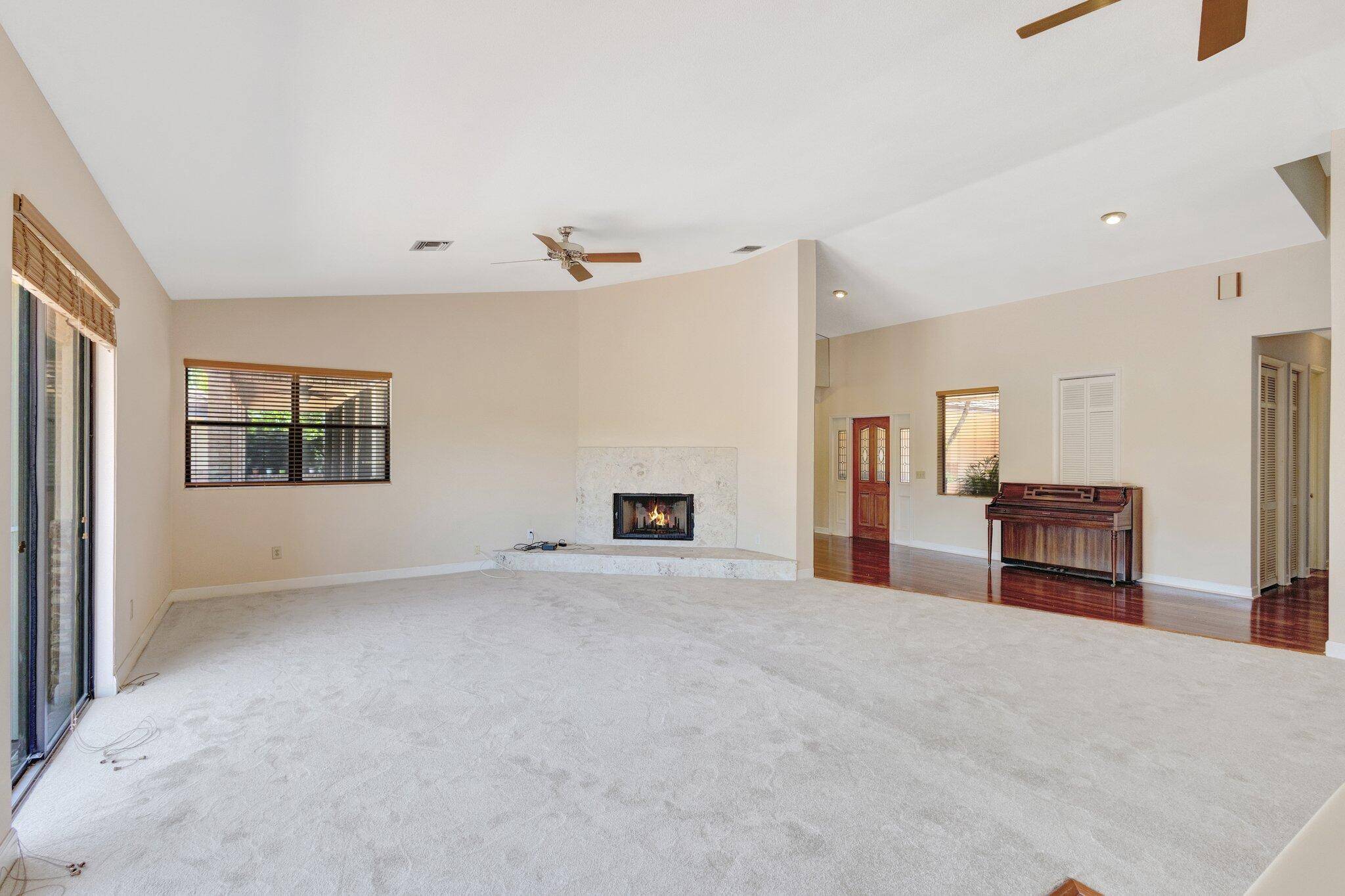 West Palm Beach, FL 33411,8541 Estate DR