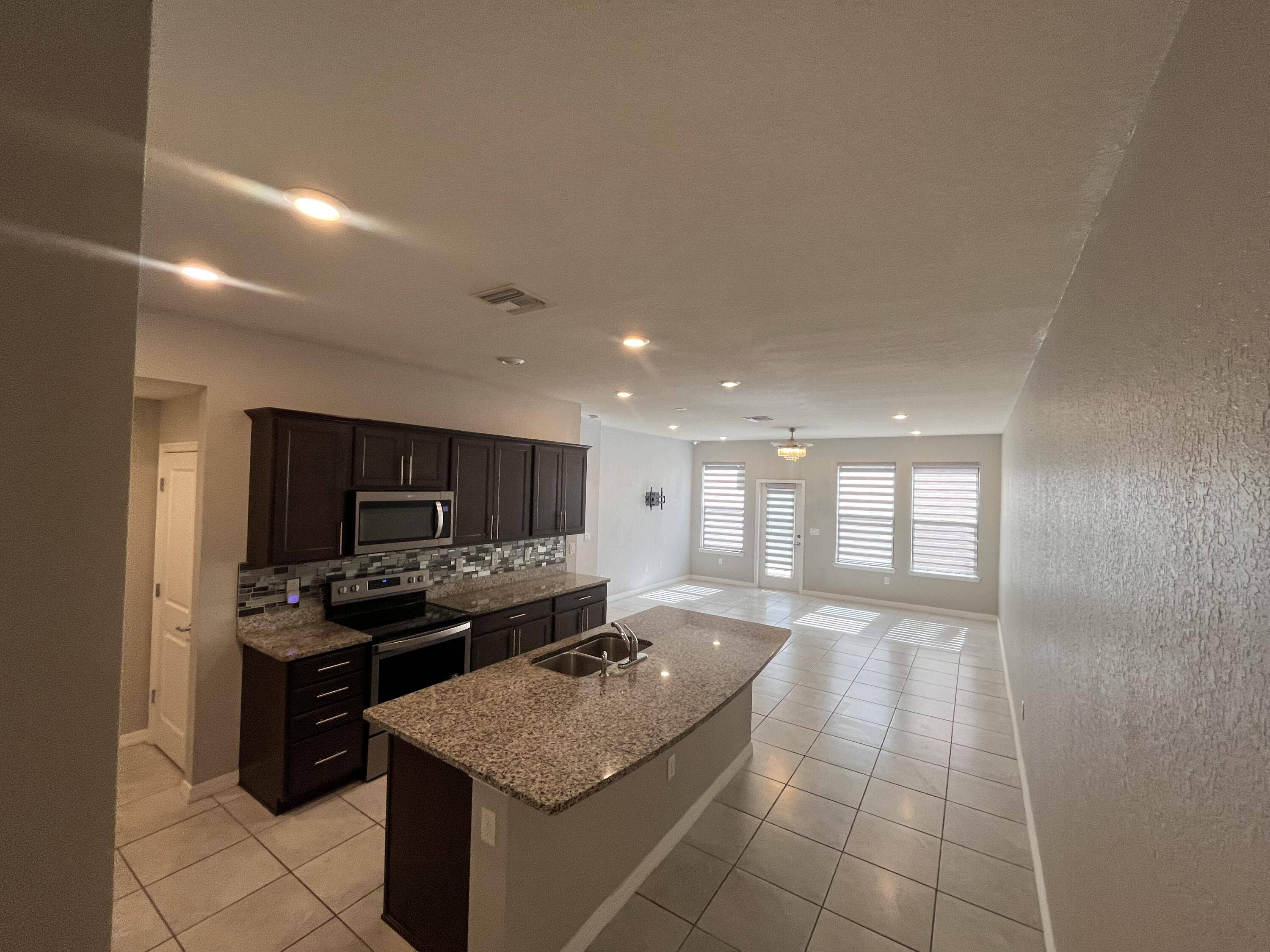 Palm Springs, FL 33406,2305 Byron ST