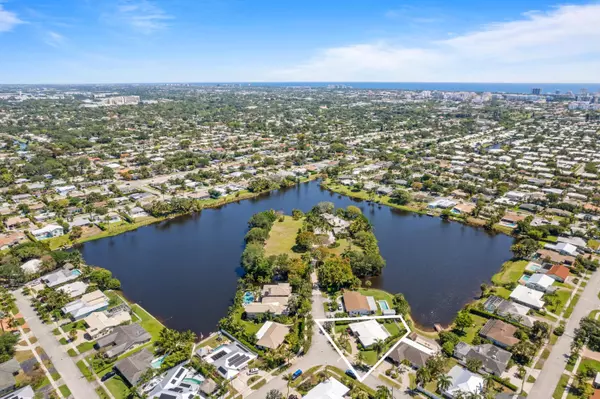 Boca Raton, FL 33486,998 SW 11th CT