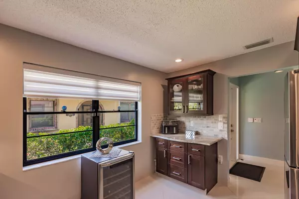 Boca Raton, FL 33433,23398 Barlake DR