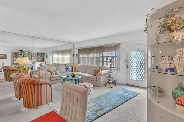 Boca Raton, FL 33434,576 N Fanshaw 576