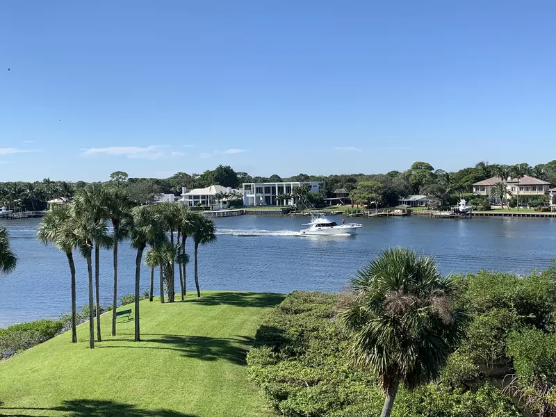 1701 Marina Isle WAY 402, Jupiter, FL 33477