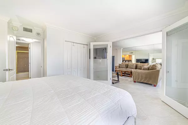 Pompano Beach, FL 33062,405 N Ocean BLVD 507