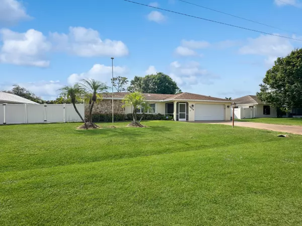 Fort Pierce, FL 34951,5604 Paleo Pines CIR