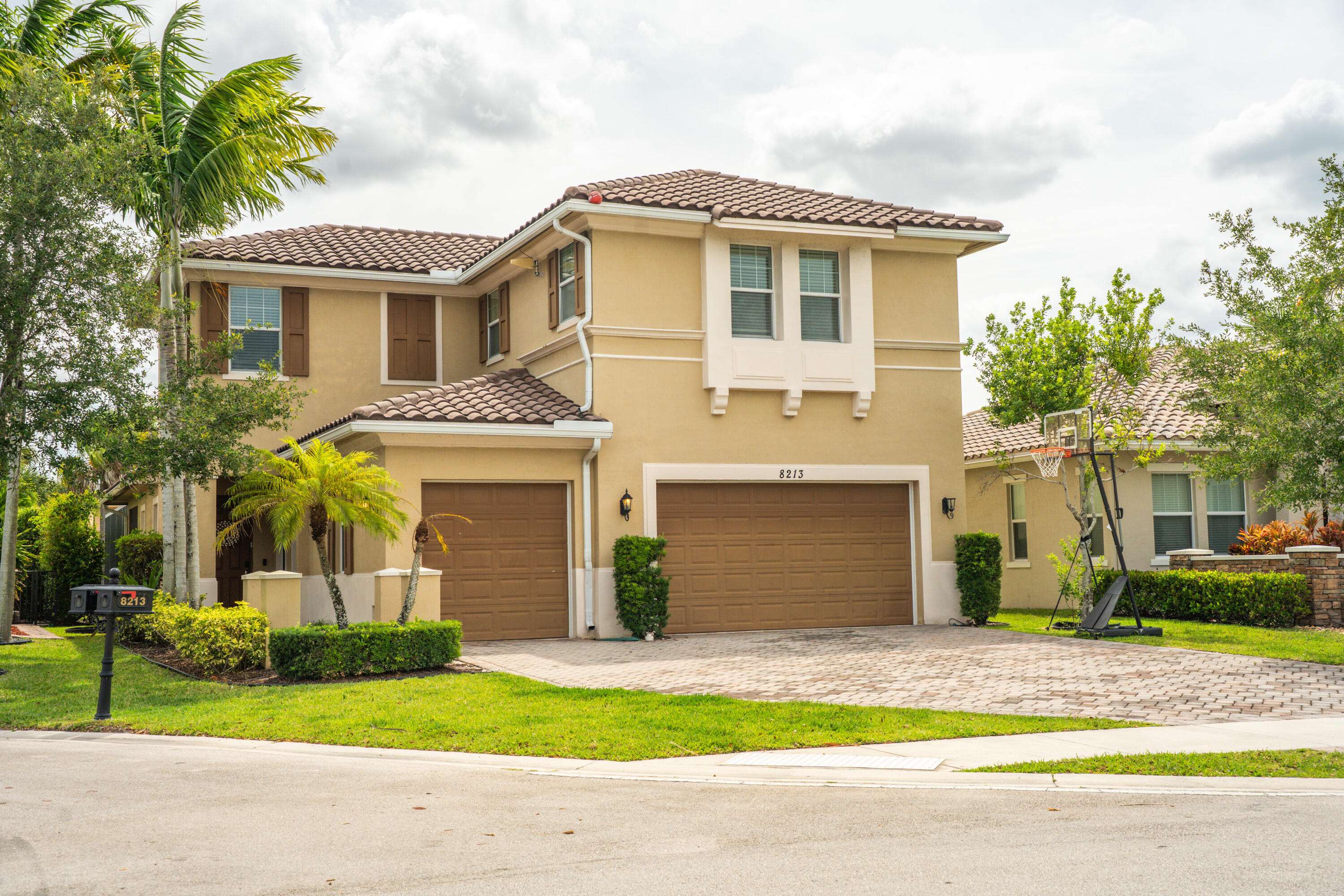 8213 NW 121 WAY, Parkland, FL 33076