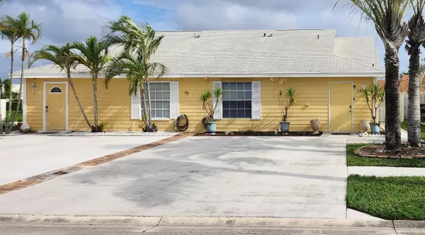 1501 Royal Forest CT,  West Palm Beach,  FL 33406