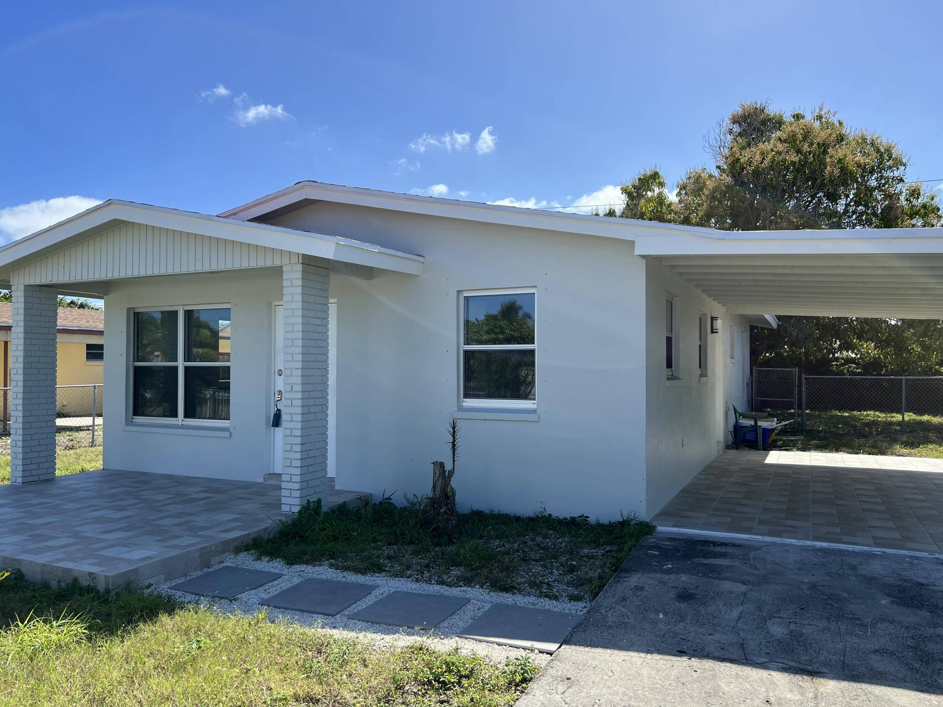 West Palm Beach, FL 33405,728 El Vedado ST