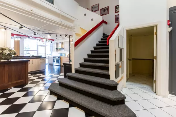 Boca Raton, FL 33487,6590 W Rogers CIR 7