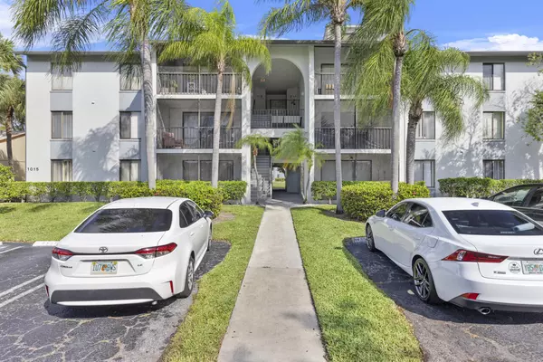 West Palm Beach, FL 33409,1015 Green Pine BLVD A1