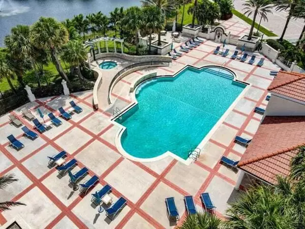 5072 Dulce CT, Palm Beach Gardens, FL 33418