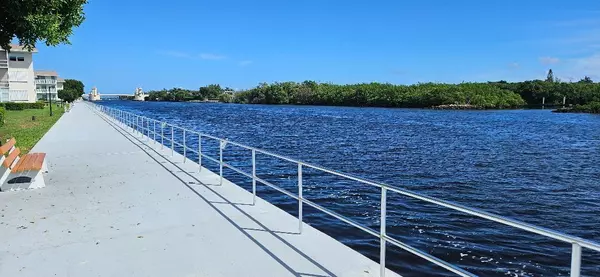 Boynton Beach, FL 33435,880 W Horizons 112