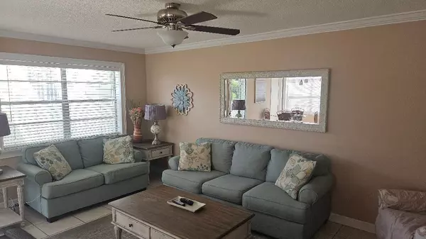 Boynton Beach, FL 33435,880 W Horizons 112