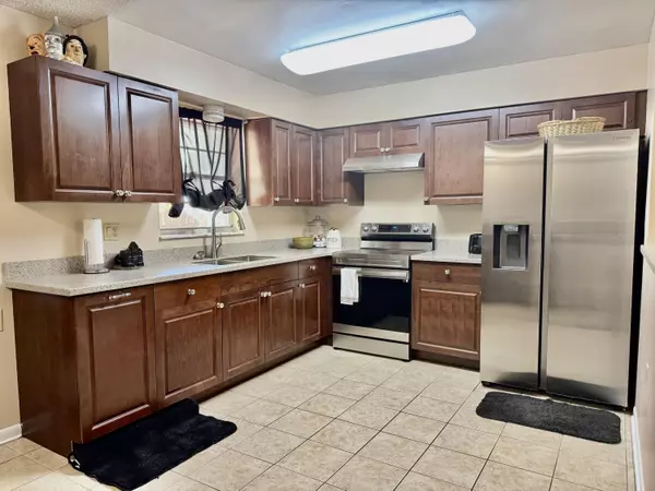 Okeechobee, FL 34974,1902 SW 37th AVE