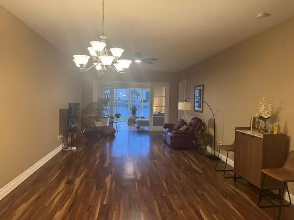 Fort Pierce, FL 34949,16 Harbour Isle DR 106