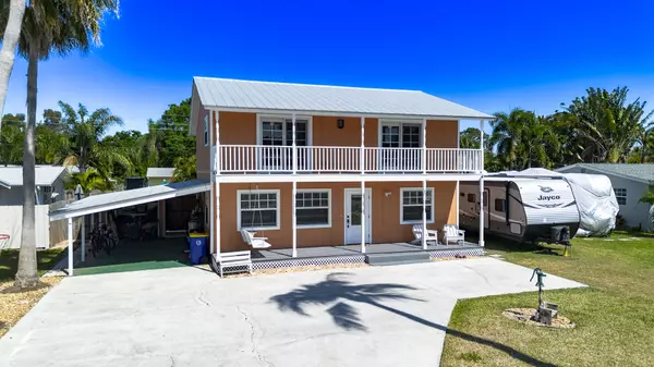 3083 SW Berry AVE, Palm City, FL 34990