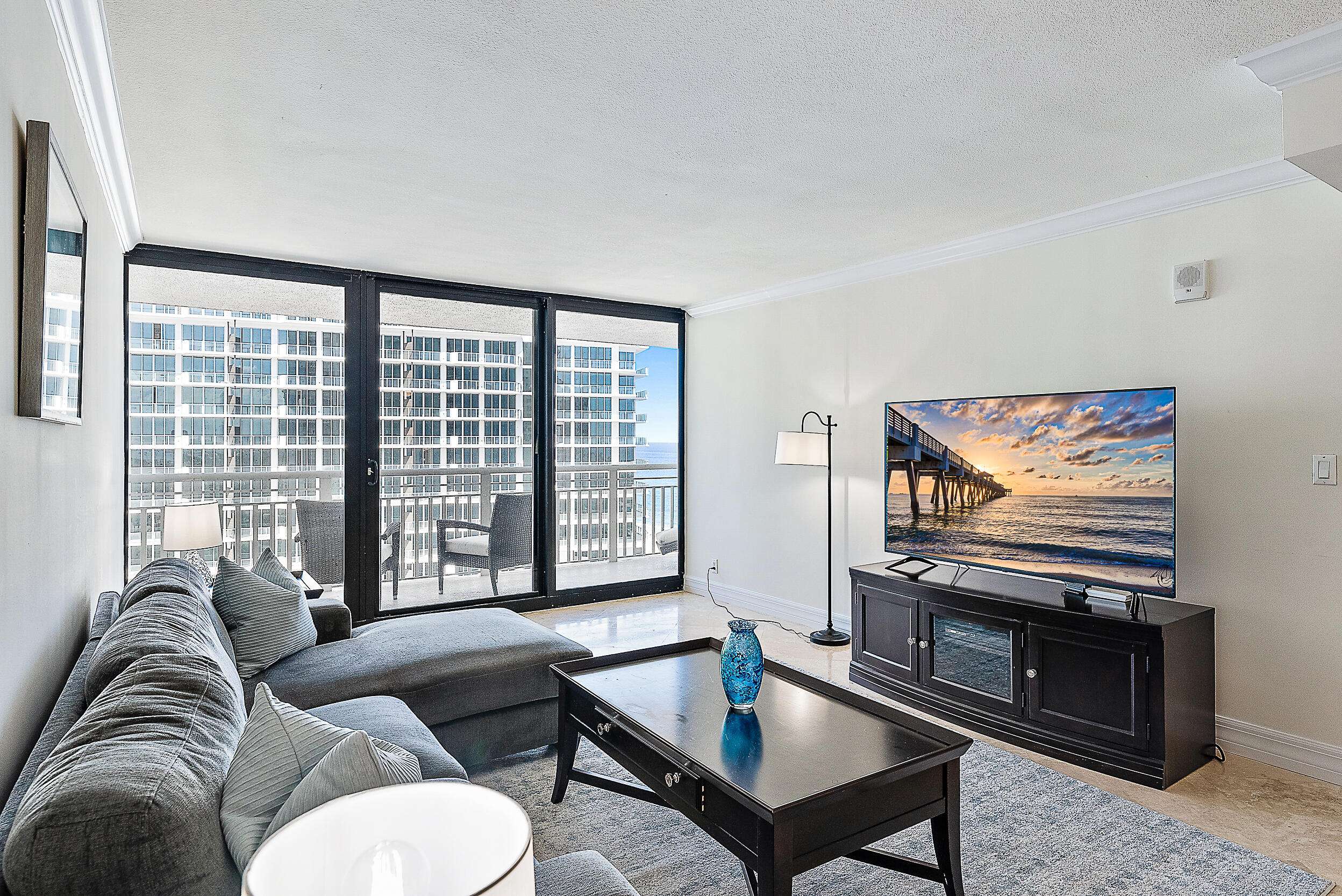Singer Island, FL 33404,3000 N Ocean DR 18b
