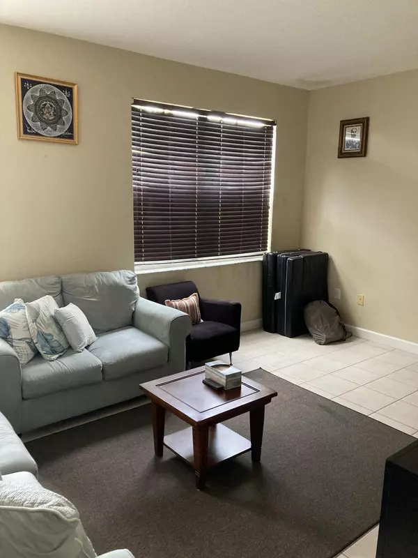 Royal Palm Beach, FL 33414,3203 Shoma DR 294/32