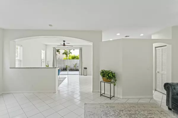 Lake Worth, FL 33467,6857 Sugarloaf Key ST