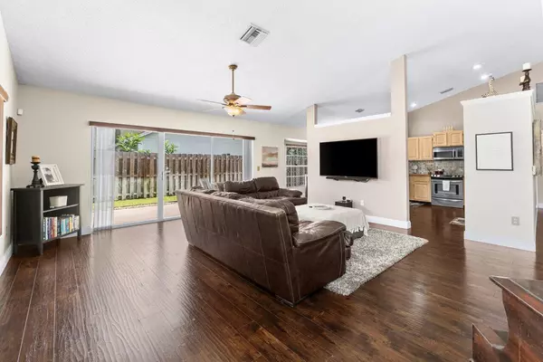 Wellington, FL 33414,13029 Meadowbreeze DR