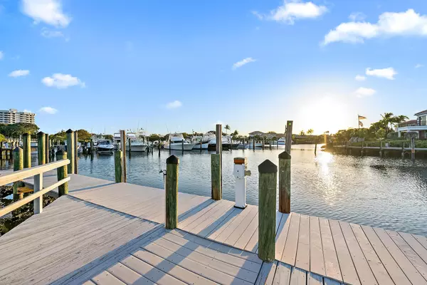 Jupiter, FL 33477,3196 S Bay CIR