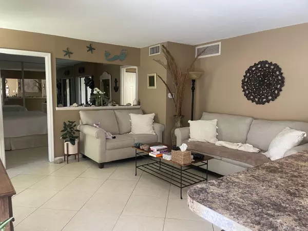 Jupiter, FL 33477,1605 S Us Highway 1 1c