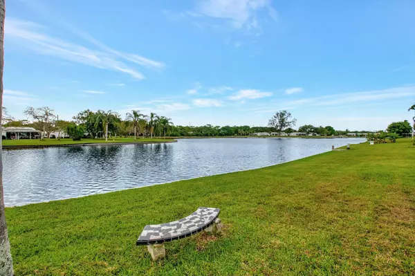 Boynton Beach, FL 33426,1704 SW 16th ST