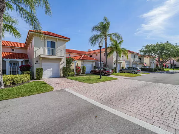 Vero Beach, FL 32967,1456 Saint Davids LN