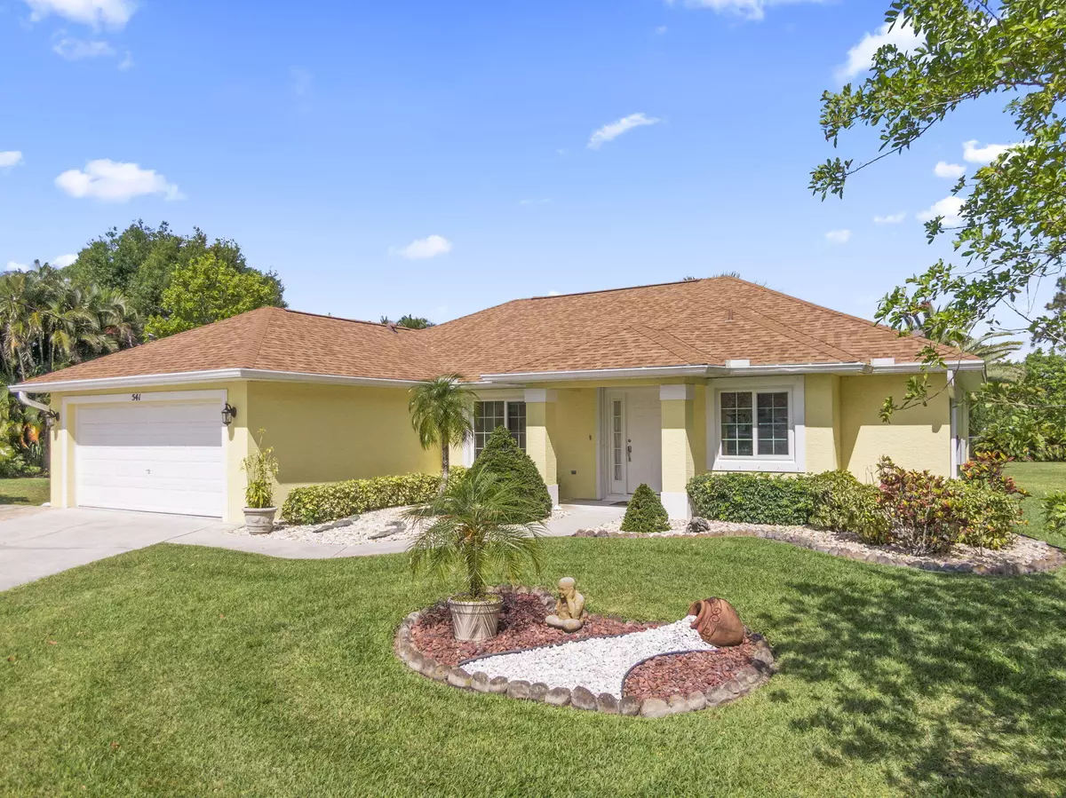 Port Saint Lucie, FL 34953,541 SW Saturn CT