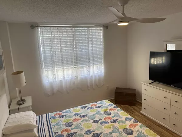 West Palm Beach, FL 33407,1801 N Flagler DR 829