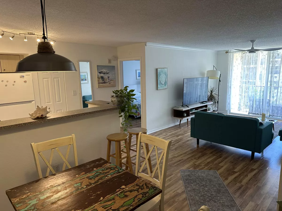 West Palm Beach, FL 33407,1801 N Flagler DR 829