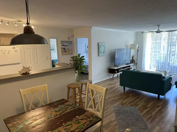 1801 N Flagler DR 829, West Palm Beach, FL 33407