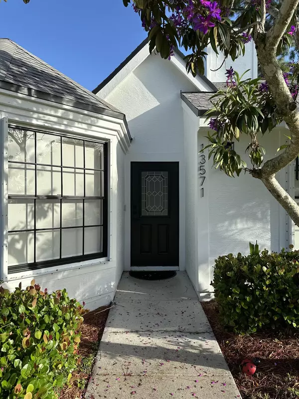 Wellington, FL 33414,13571 Jonquil Place