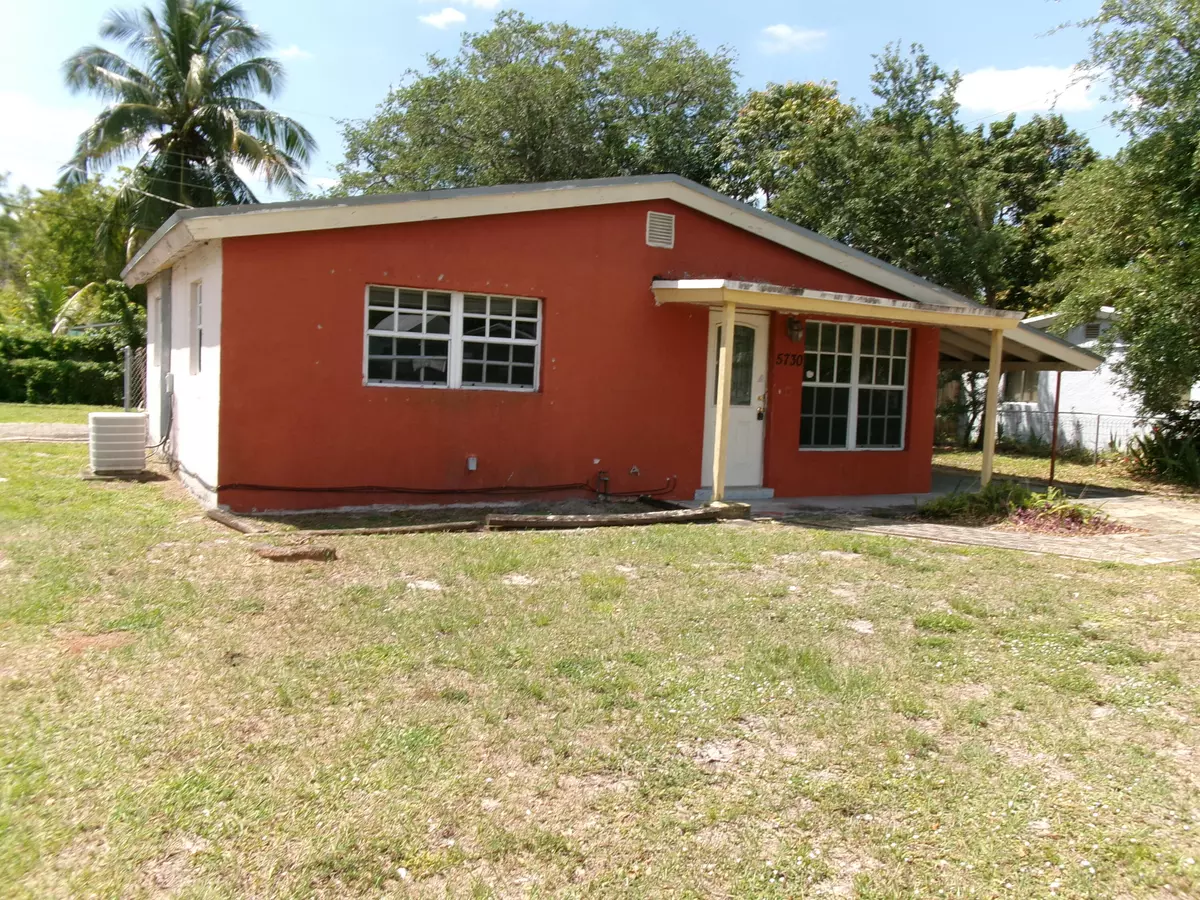 Hollywood, FL 33021,5730 Greene ST