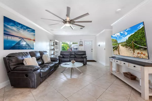 Fort Lauderdale, FL 33309,3338 NW 69th ST