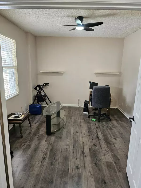 Jupiter, FL 33458,112 Sims Creek CT