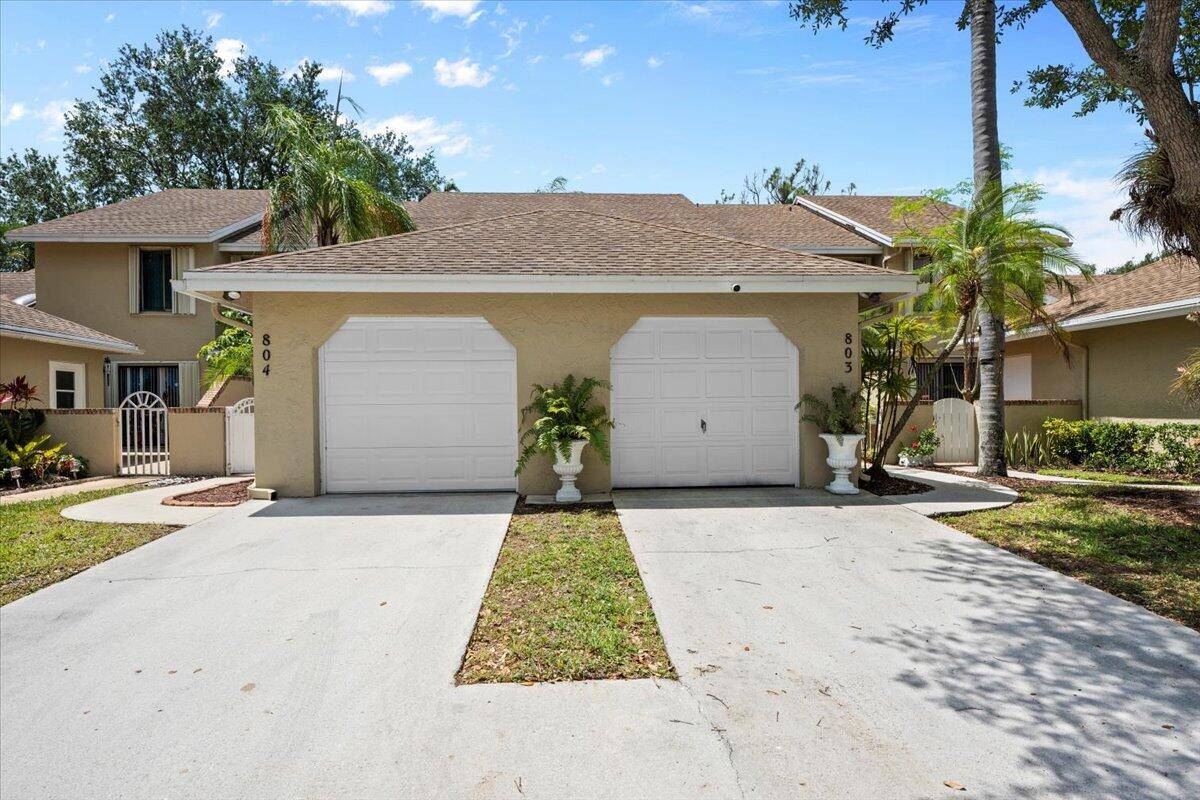 Greenacres, FL 33415,804 Maplewood DR