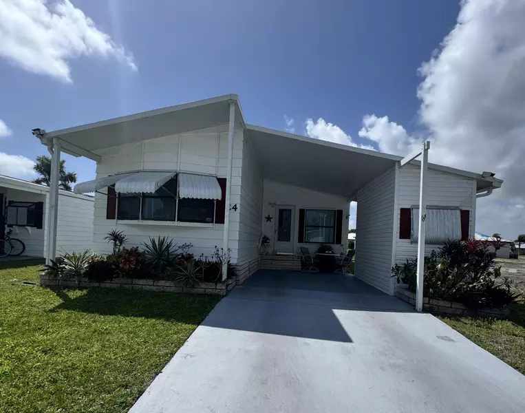 24 Villa Del Norte, Fort Pierce, FL 34951
