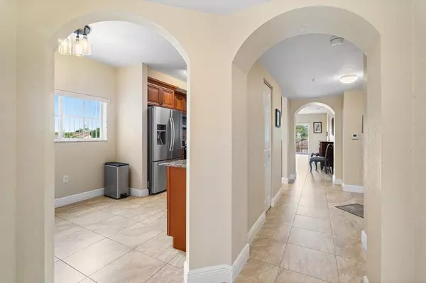 Lake Worth, FL 33467,4721 Lucerne Lakes BLVD 731