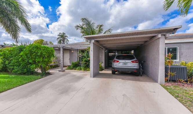 14884 Wildflower LN, Delray Beach, FL 33446