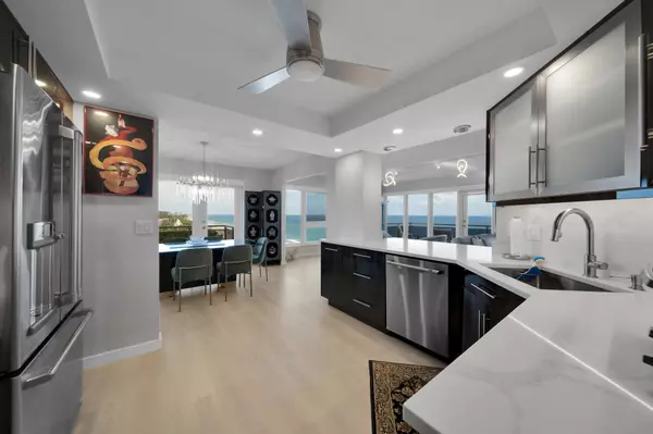 Boca Raton, FL 33431,2066 N Ocean BLVD 12ne