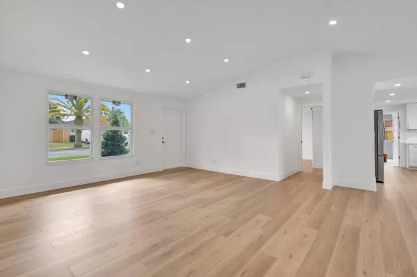 West Palm Beach, FL 33417,3849 W Beresford RD