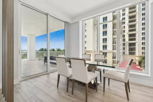 Singer Island, FL 33404,3730 N Ocean DR 5c